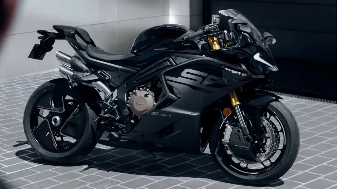 CF Moto 750SR-S High-Tech Inline-Four Sportbike
