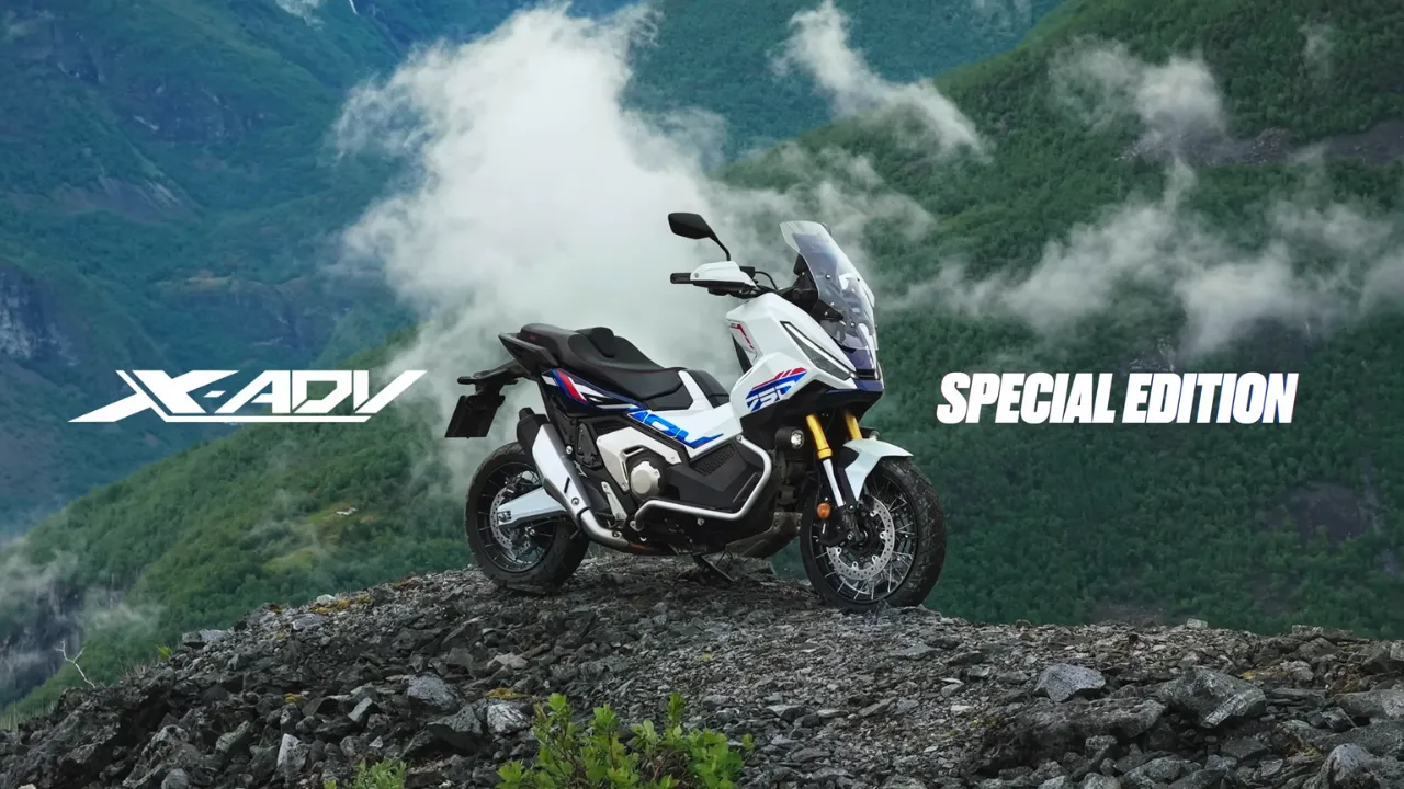 Honda X-ADV 2026 Tricolour edition adventure scooter