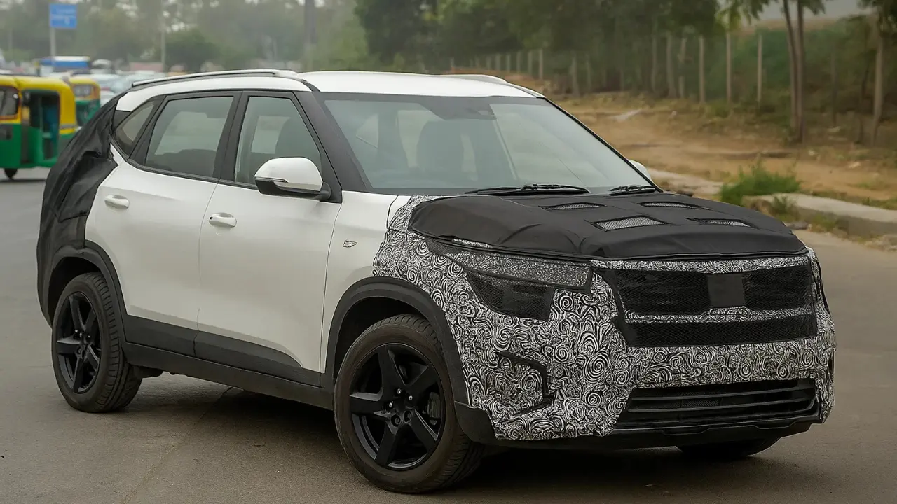 Next-Gen Kia Seltos Spotted Testing in India with Striking Black Alloy Wheels